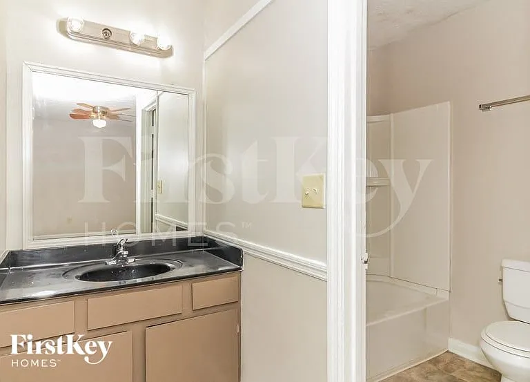 5211 Scarbrough Ln — Photo 14