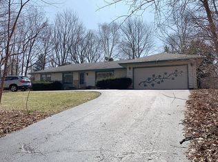 13465 Kinsey Park Dr, Brookfield, WI 53005