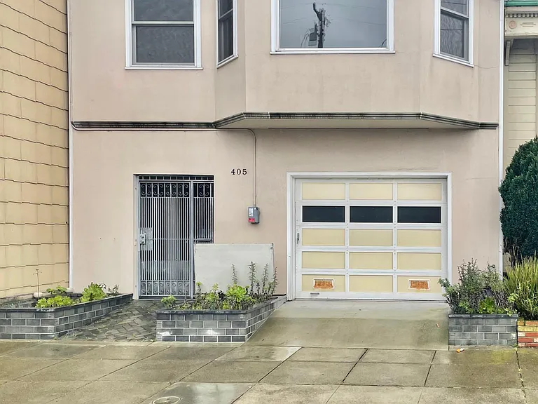 405 Lisbon St — Photo 10