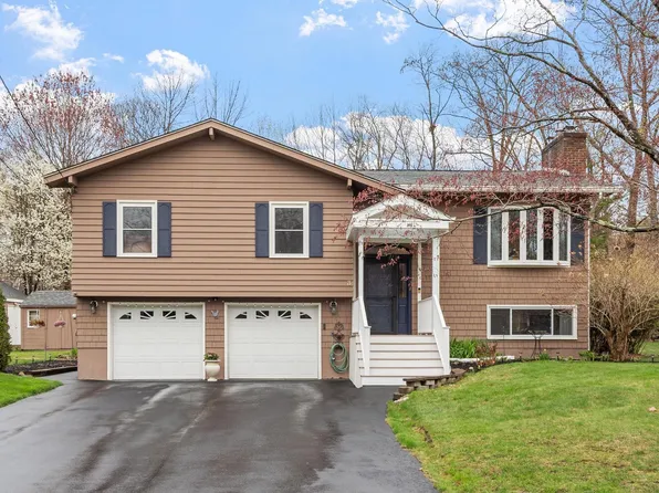 3 Westgate Road, Derry, NH 03038