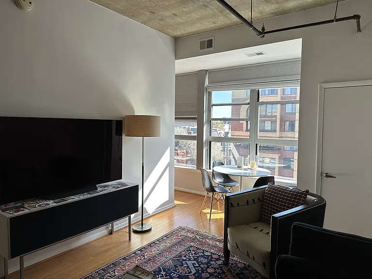 1300 N St NW #602 — Photo 1