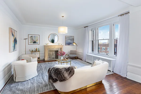 Sold by Compass | media 2