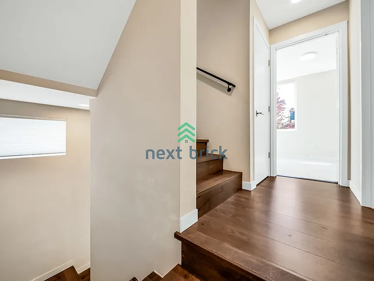 8841 Midvale Ave N #C — Photo 8