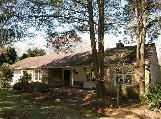 1270 Lindsay Ln, Meadowbrook, PA 19046