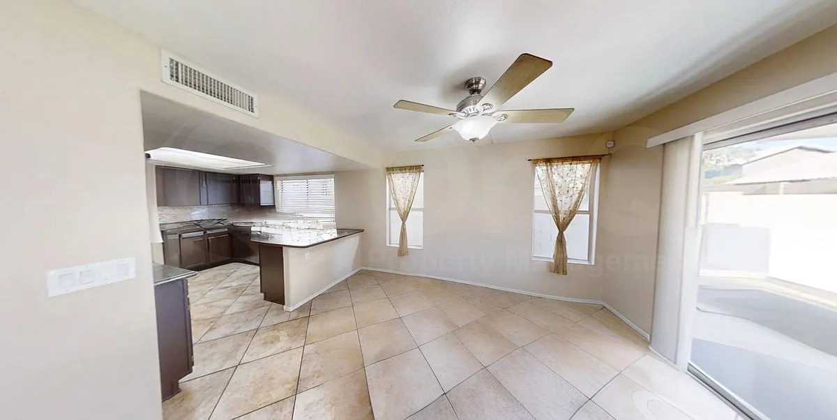 3 bed, 2.5 bath, 1848 sqft, $2,599 — Photo 4