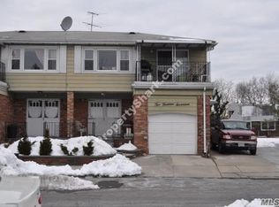 21417 15th Ave, Bayside, NY 11360