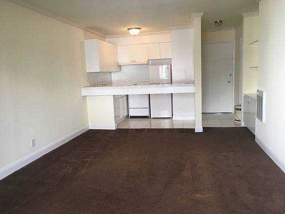 2nd image of 1650 Octavia St #000