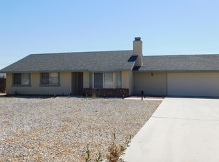 16555 Tenaja Rd, Apple Valley, CA 92307