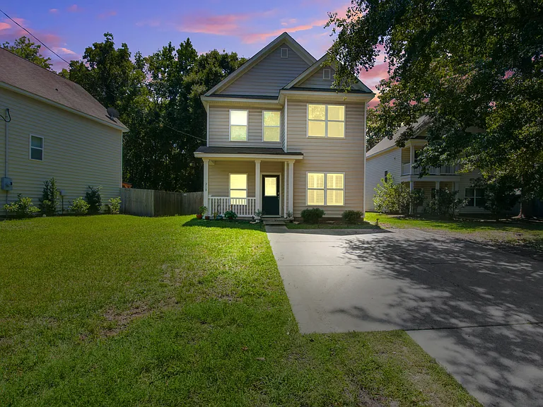 21 Oak Forest Dr #B — Photo 15