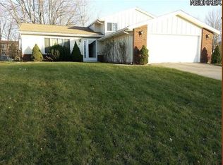 17963 Walnut Dr, Strongsville, OH 44149