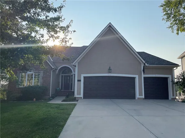 11448 Wilder St, Olathe, KS 66061