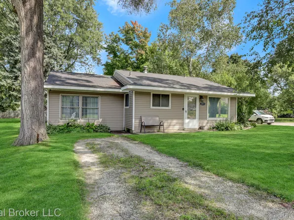 3055 S Term St, Burton, MI 48529