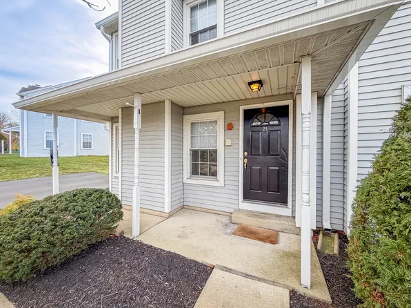 21 Stockton Ct, Newtown, PA 18940