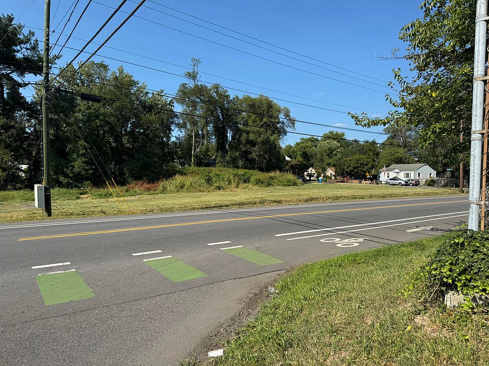 1st image of 0 Shenandoah Ave NW