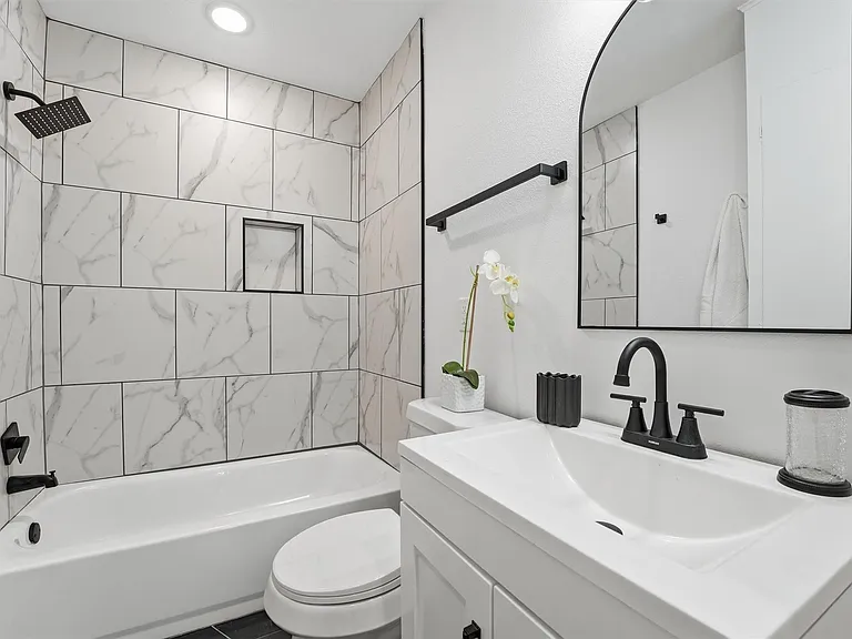 3714 Brookmeade Dr — Photo 9