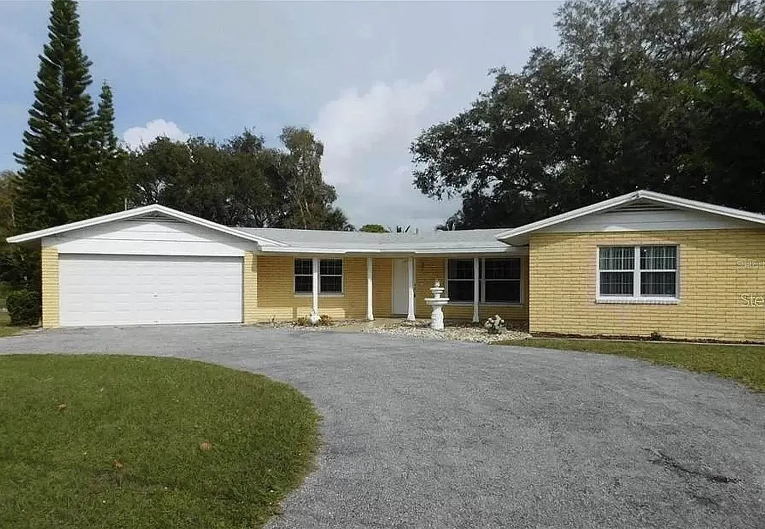 3 bed, 1745 sqft, $2,445 — Photo 1