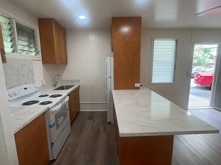 1849 Kaioo Dr — Photo 4