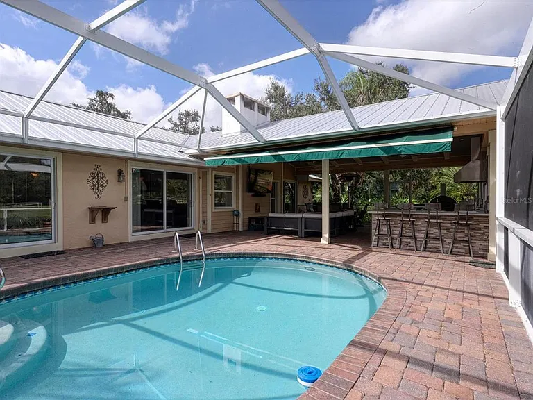 4708 Hidden River Rd — Photo 42
