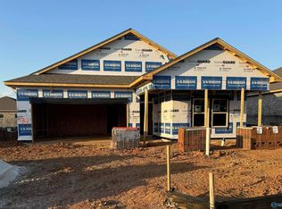 26367 Nash Ln, Athens, AL 35613