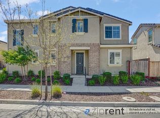 2049 Kingwood Rd, Rohnert Park, CA 94928