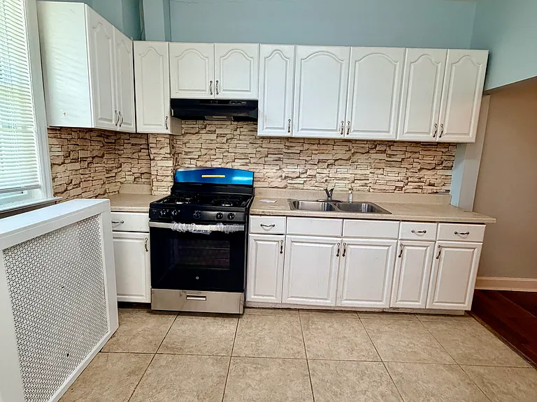 6320 Kingsessing Ave — Photo 6