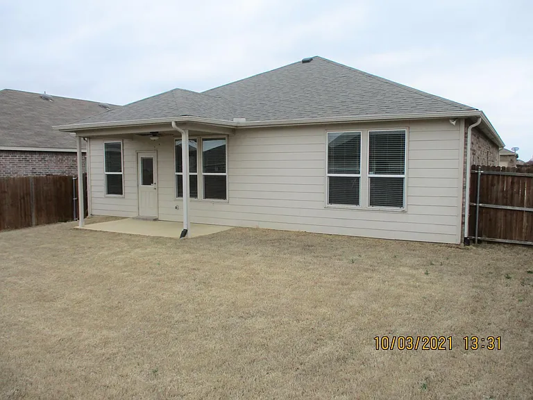 2424 Gelbray Pl — Photo 15
