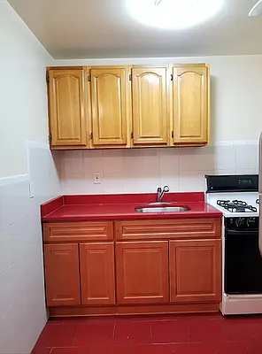 Rented by Dyer Estate Mgmt | media 14