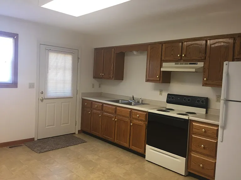 43 Tyler Dr #A — Photo 5