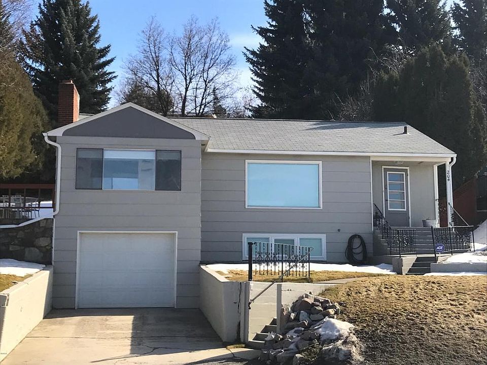 1st image of 204 Whitaker Dr