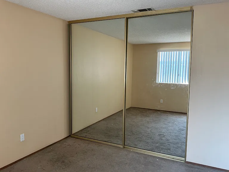 3205 E Fox Run Way — Photo 19