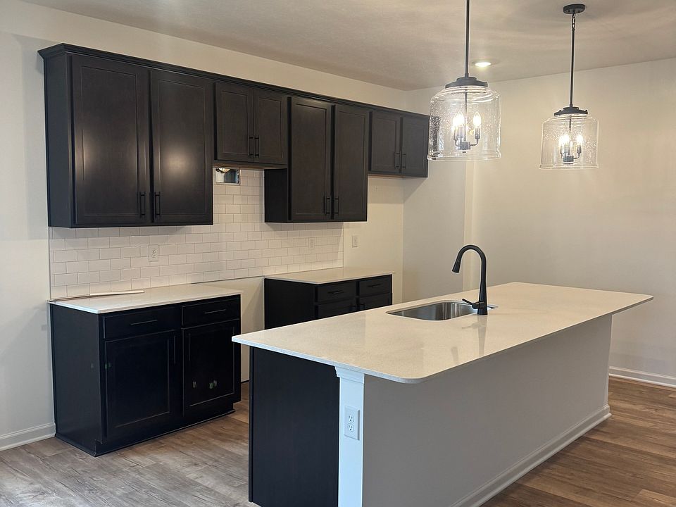 2nd image of 9512 Bauhaus Way