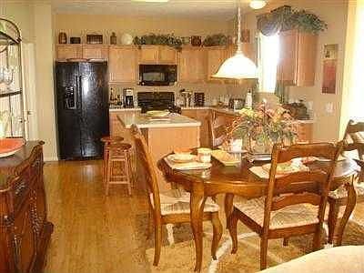 3rd image of 5413 Royal Brook Dr