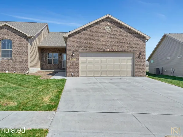 2730 Regent Pl, Lincoln, NE 68507