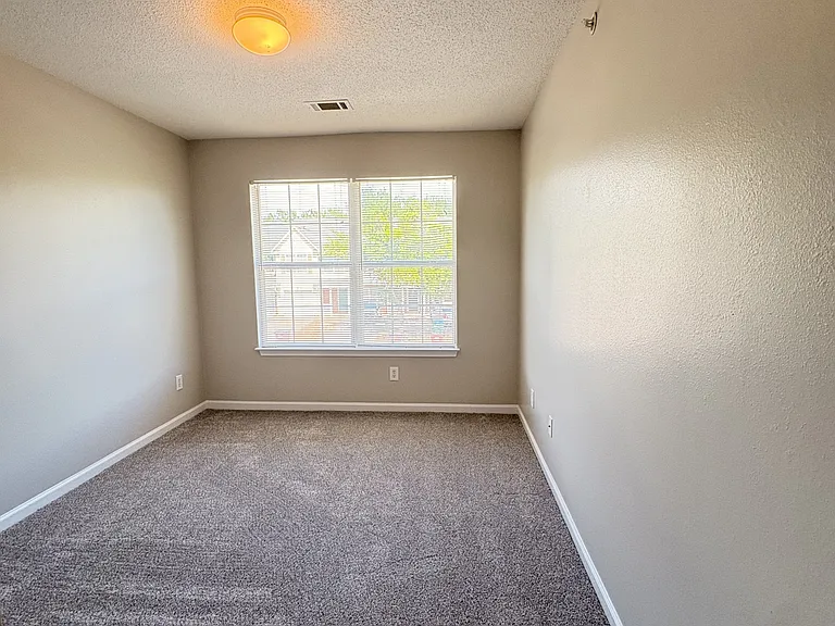 147 Swaying Pine Ct #1 — Photo 7