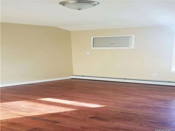 5th image of 16418 Foch Blvd