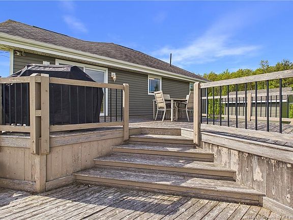 3rd image of 30 Merlot Ln