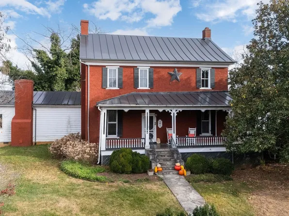 444 Trinity Point Rd, Swoope, VA 24479