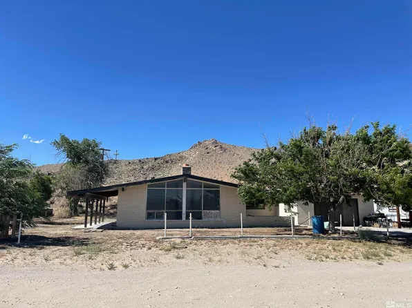 150 Bowman Ln, Yerington, NV 89447