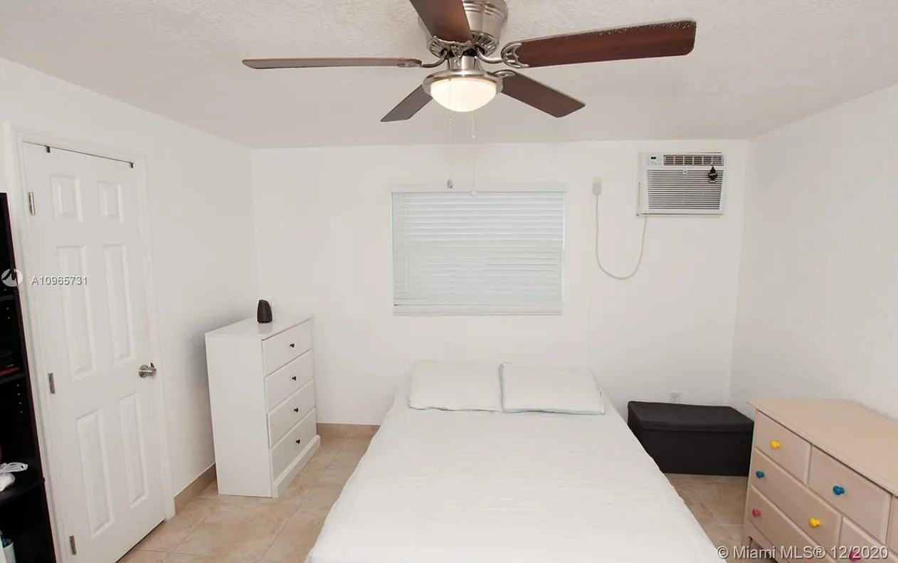 4 bed, 2069 sqft, $3,600 — Photo 2