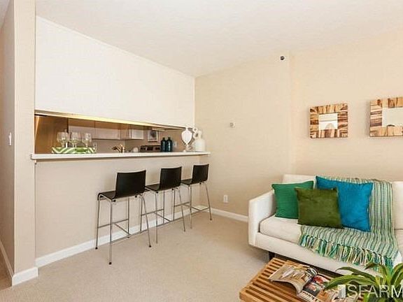 5th image of 900 Bush St APT 217