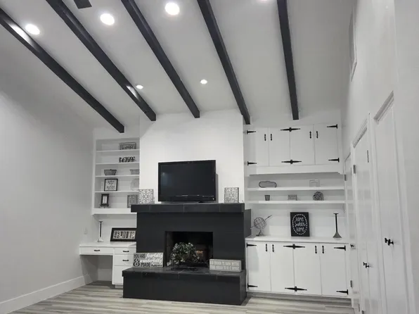 1010 E 6TH Place, Mesa, AZ 85203