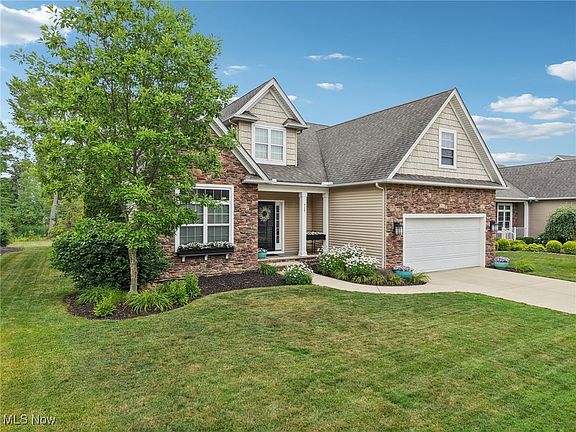 2nd image of 717 Schiller Ct