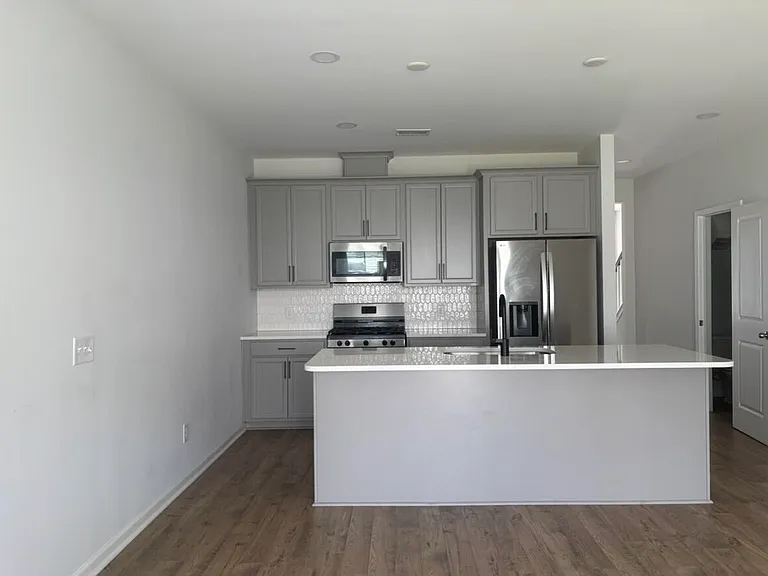 474 Green Fern Dr — Photo 4