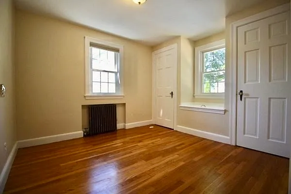 20 Orlando Ave — Photo 15
