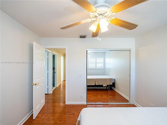 4th image of 6695 Conch Ct #2
