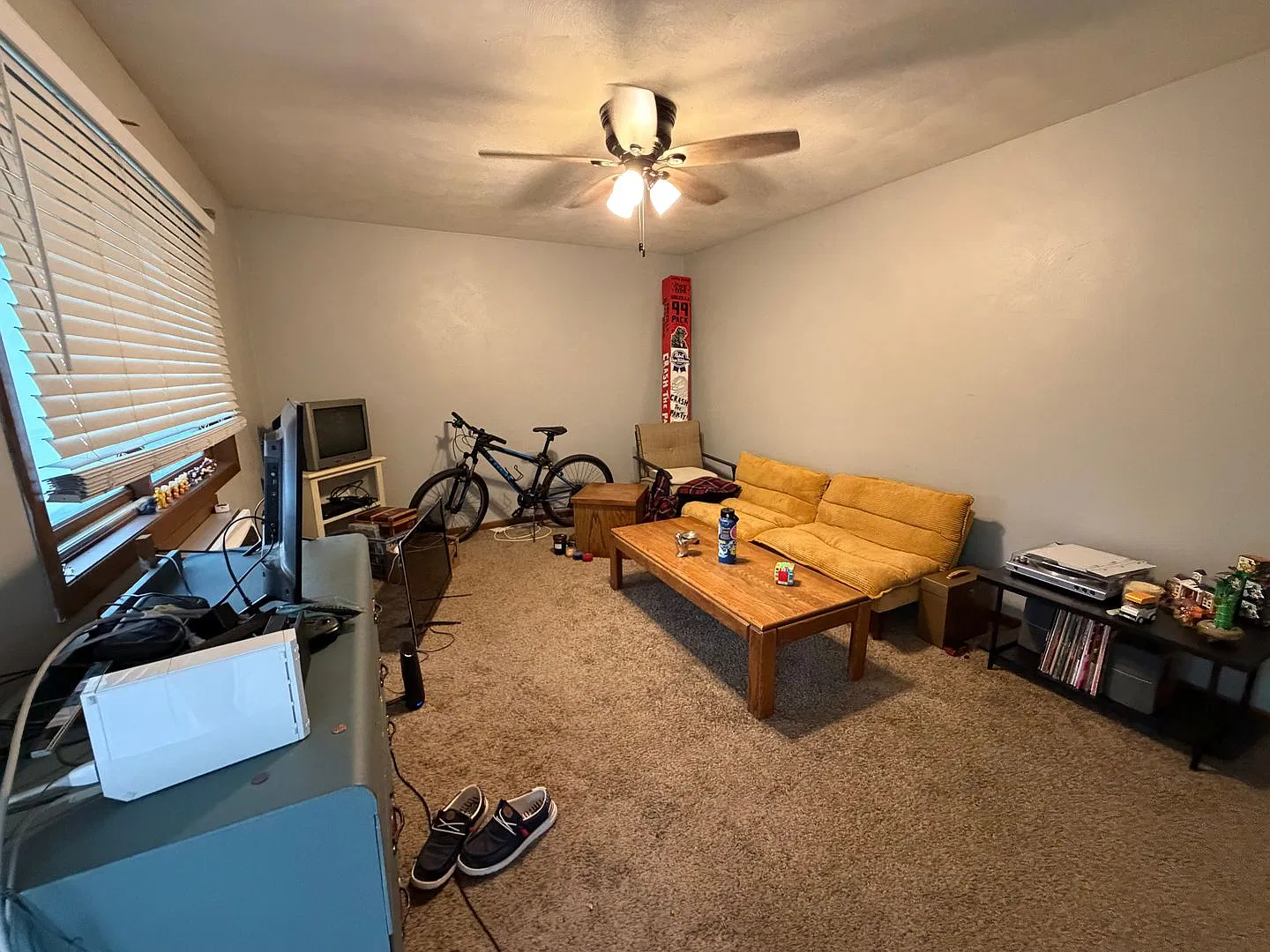 Roomy 3-Bedroom Apartment Close to UW-La Crosse — Photo 2