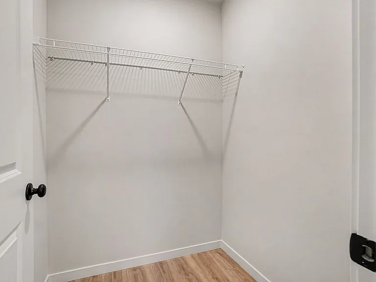 360 N Sherman St — Photo 9