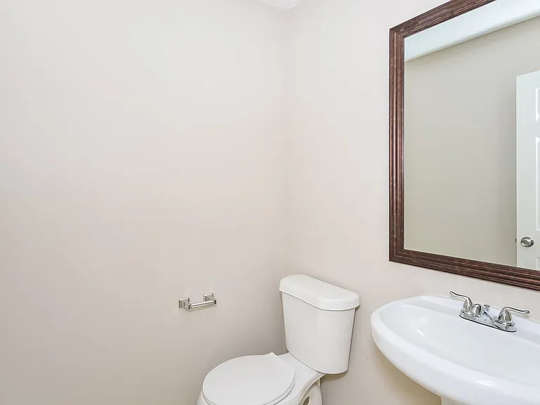 255 Hillside Oak Ln — Photo 17