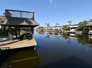720 Marlin St, Bayou Vista, TX 77563