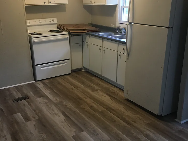 373 Cedar St — Photo 7
